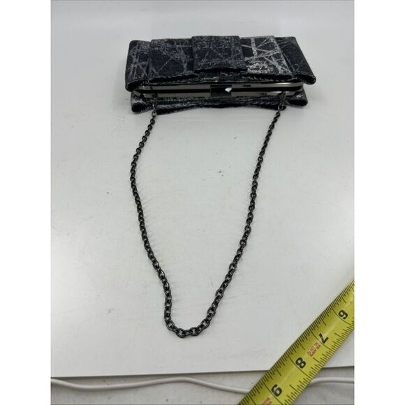 Sondra Roberts Designer Clutch Evening Shoulder Bag Silver Satin Chain Strap - Picture 12 of 12